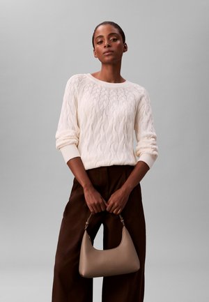 Calvin Klein FOIL LOGO SHOU﻿LDER BAG - Bolso de mano - desert taupe