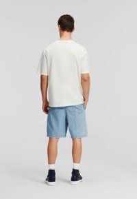 KARL LAGERFELD RELAXED MONOGRAM LOGO - Marškinėliai su spaudiniu - pristine