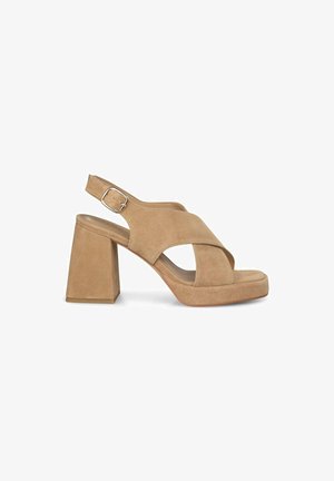 Alma en Pena, Sandalias con plataforma - camel