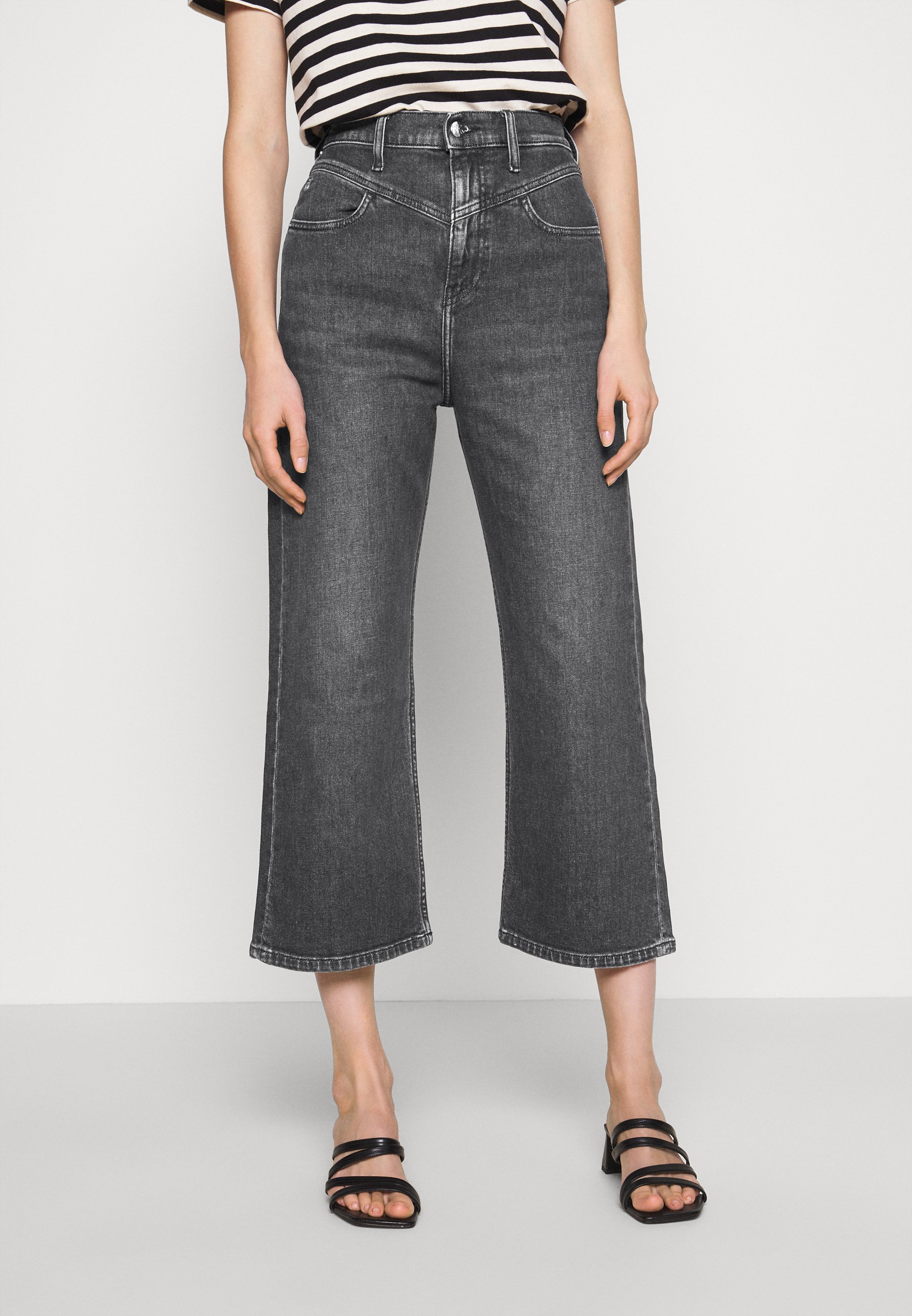 Black wide cropped jeans Clearance