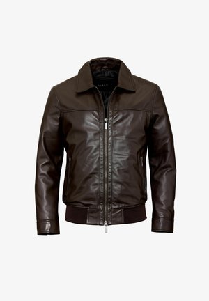 Bruine leren jas met een ritssluiting aan de voorkant, twee zijzakken, geribde gebreide zoom en manchetten, en een klassieke kraag. Gladde textuur en een aansluitend ontwerp.