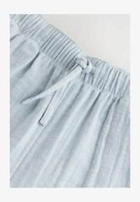 Unselected, blue