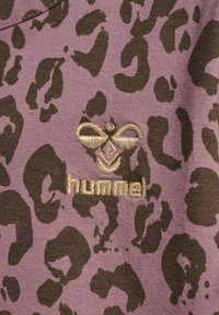 Hummel T-shirts print - twilight mauve