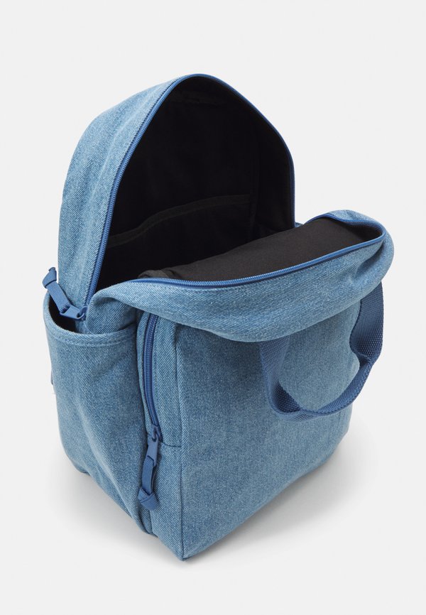 WOMENS PACK ROUND - Rucksack4