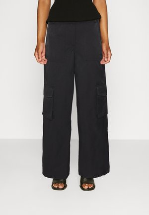 SOMETHINGNEW SNNAOMI PANT  - Pantalon cargo - black