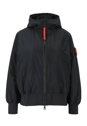 Schwarze Bomberjacke aus synthetischem Material mit Kapuze. Mit einem Frontreißverschluss, rotem Reißverschluss-Zug, Fronttaschen und elastischen Bündchen.