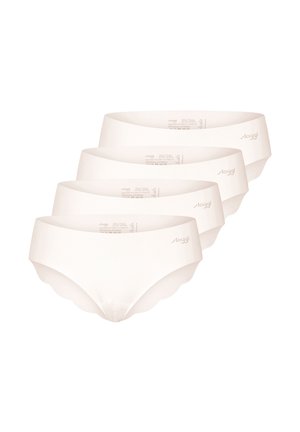 Vier weiße nahtlose Damen-Slips diagonal übereinander gelegt, die den Markennamen "Sloggi" auf dem Bund zeigen.