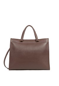Borsa tote in pelle marrone con superficie texturizzata, due manici superiori e una tracolla rimovibile. Forma rettangolare, design minimalista.