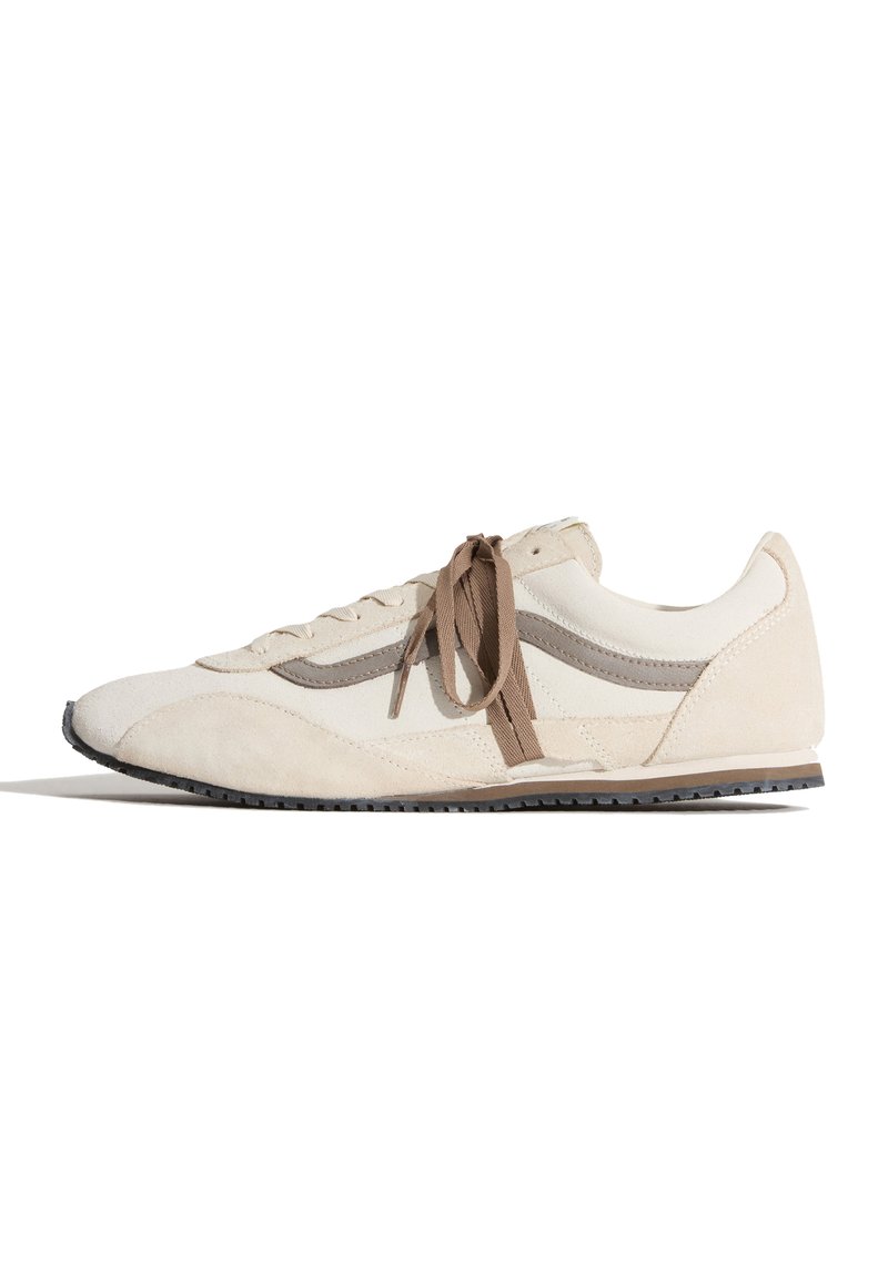 Vans LX SLP elevated suede cream/beige