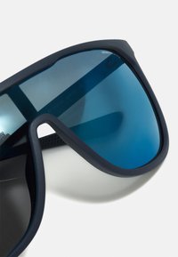 Armani Exchange Aurinkolasit - matte blue