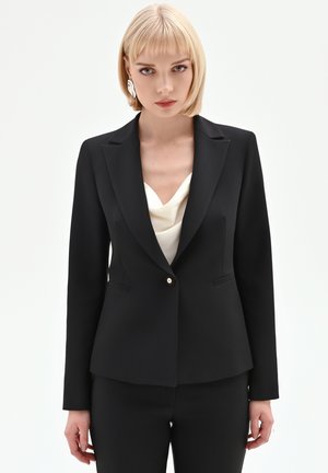 Blazer - black
