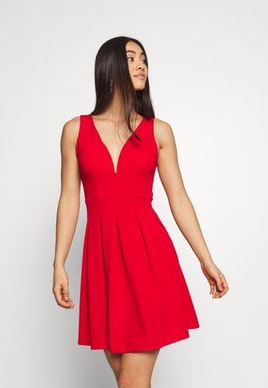 WAL G. PLEATED SKATER DRESS - Sukienka z dżerseju