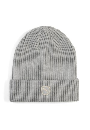Cappello a coste in maglia grigio chiaro con risvolto e piccolo patch con logo Puma al centro davanti.