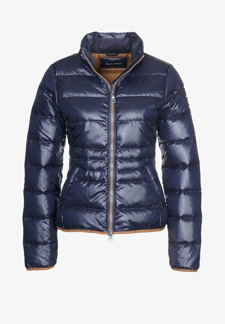 Veste matelassée matelassée bleu marine avec col montant, fermeture éclair frontale et poches latérales, avec une doublure intérieure beige et une étiquette Marc O'Polo.
