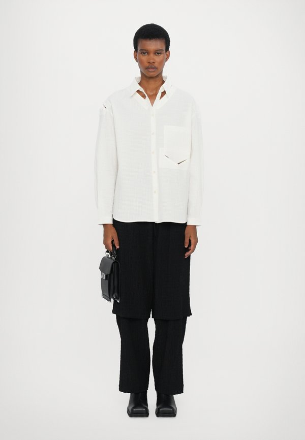 CUT OUT SHIRT - Button-down blouse4