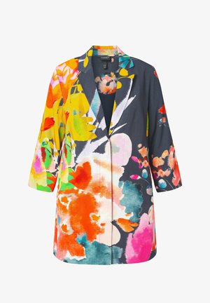 Langer Blazer mit 3/4-Ärmeln und einem mutigen, farbenfrohen abstrakten Blumenmuster in Orange, Pink, Gelb, Grün und Blau auf dunklem Hintergrund.