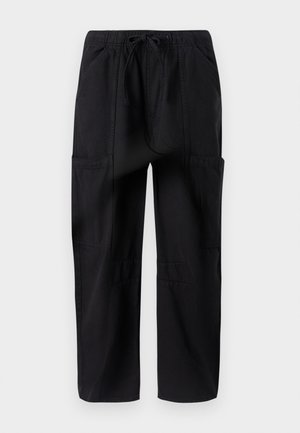 Pantaloni cargo din bumbac negru, cu o croială relaxată, având un tiv elastic și mai multe buzunare laterale pentru un plus de utilitate.