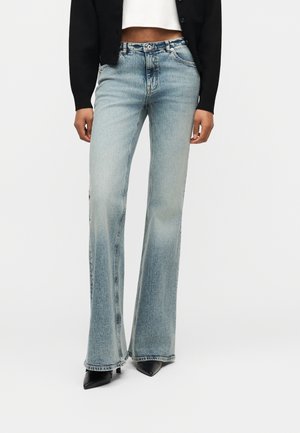 HUGO GELISSA - Trapezaste traperice - bright blue