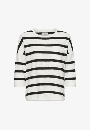 Hvid langærmet skjorte med sorte vandrette striber og en lille brystlomme, vist på en ensartet hvid baggrund.