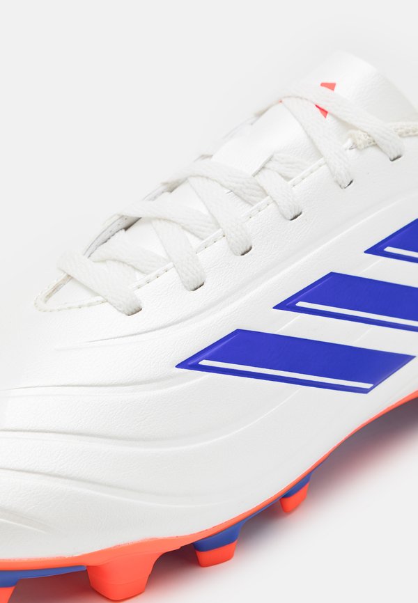 COPA PURE 2.0 CLUB FLEXIBLE GROUND - Moulded stud football boots4