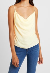 NA-KD Top - light yellow