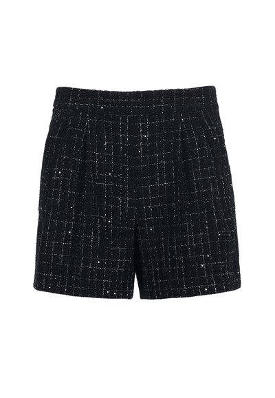 Shorts en tweed noir avec un motif à carreaux intégrant des fils argentés, devant plissé et coupe ajustée. Texture lisse et longueur mi-cuisse.