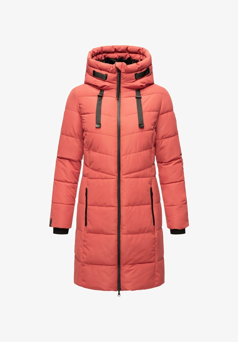 Korálová péřová parka s vysokým golierom, nastaviteľnou kapucňou, zipsovými vreckami a čiernymi akcentami. Má prešívanú štruktúru a dlhé rukávy.