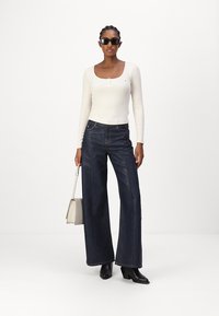 Tommy Jeans MELANGE HENLEY  - Topper langermet - ancient white melange