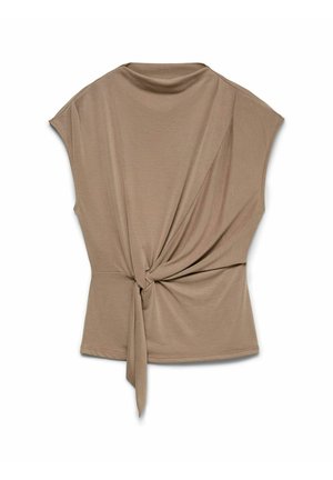 Ærmeløs beige top med høj halsudskæring og sidesløjfedetalje, lavet af blødt, let stof.