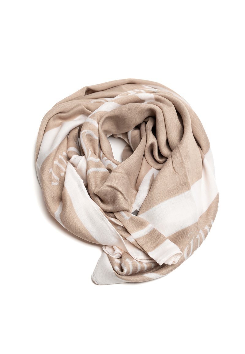 Sciarpa beige e bianca, realizzata in tessuto leggero, presenta un motivo a quadretti con una consistenza morbida e si drappeggia in una forma circolare e attorcigliata.