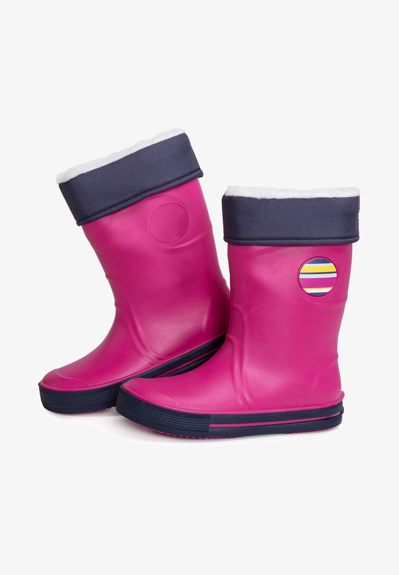 Bottes de pluie en caoutchouc rose vif avec une semelle texturée, une doublure en polaire bleu marine et un accent circulaire multicolore.
