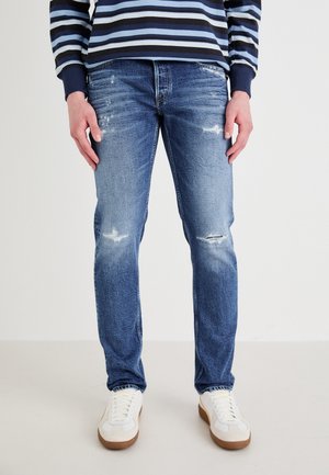 GROVER PANTS - Jeans a sigaretta - medium blue