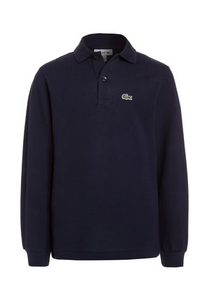 Marineblaues Langarm-Poloshirt mit zwei Knöpfen und kleinem grünem Krokodil-Logo auf der linken Brust.