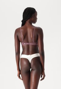 Calvin Klein Underwear THONG INTRINSIC - String - gray lilac