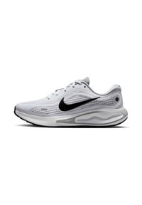 Scarpa da corsa Nike con tomaia in morbido mesh grigio chiaro, logo swoosh nero e intersuola bianca con dettagli testurizzati e suola nera.