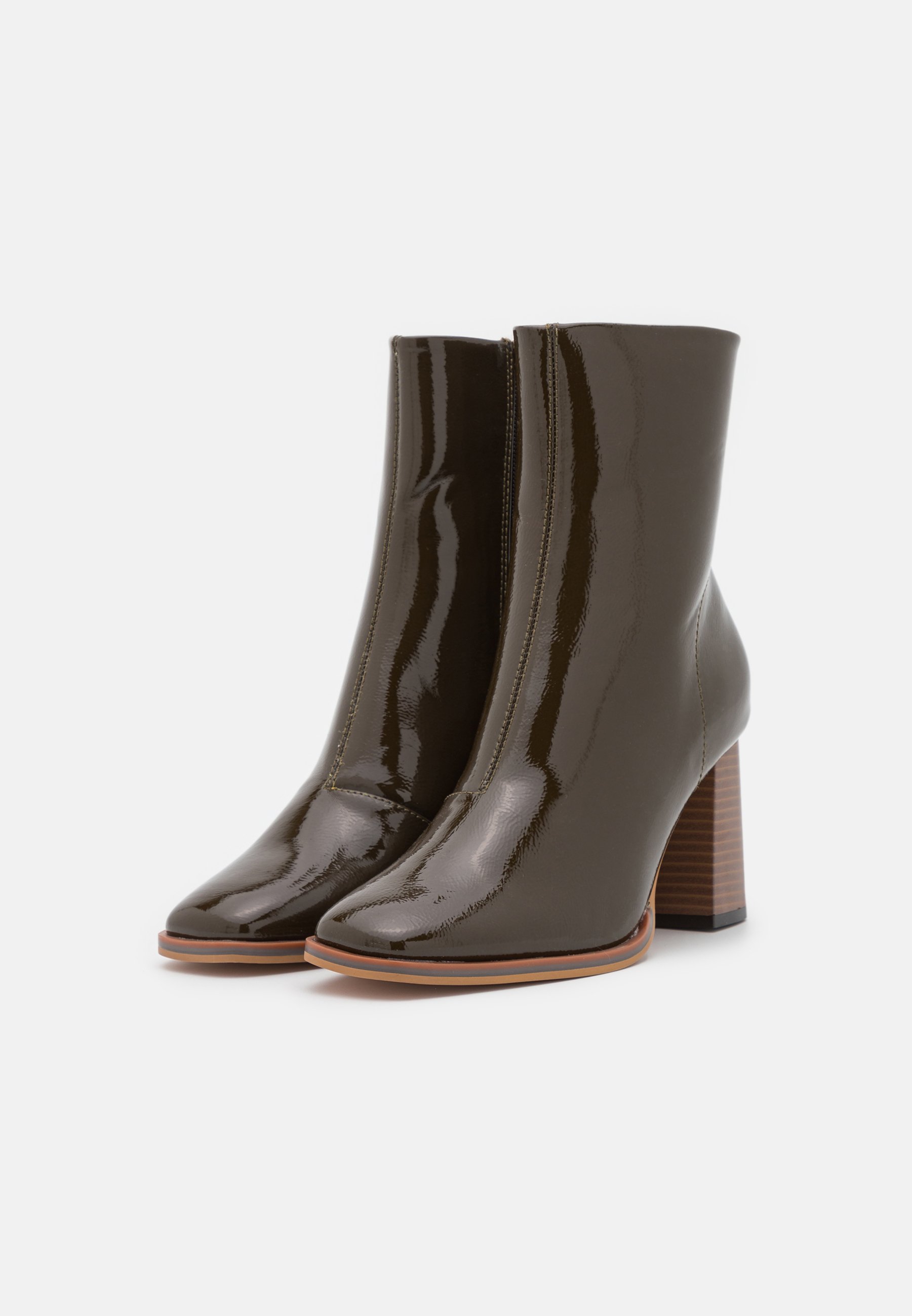 Vero Moda VMMELODI BOOT - Botines - dark olive/verde oliva jaspeado -  Zalando.es