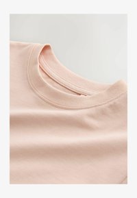 Nepasirinkta, peach pink