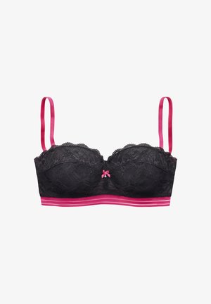 Schwarzer Spitzen-BH mit pinkfarbenen verstellbaren Trägern, einer pinken Schleife mit Charme in der Mitte und einem pinkfarbenen elastischen Band am unteren Rand.