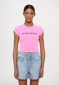 EYTYS Apdrukāts T-krekls - fuscia