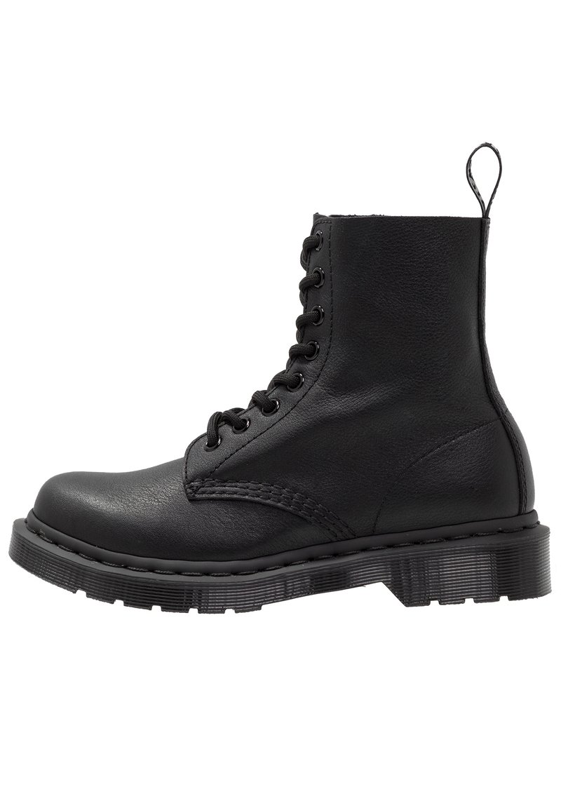 Dr. Martens Snörstövletter - black