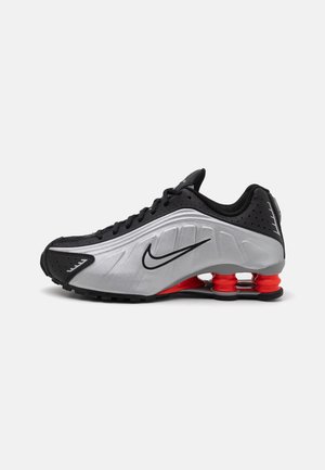 SHOX R4 UNISEX - Tossud - silver/black/white