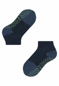 Gestrickte dunkelblaue Socken mit einem strukturierten grünen Gummigriffmuster an den Sohlen. Knöchelhöhe mit verstärkten Zehen- und Fersenbereichen.