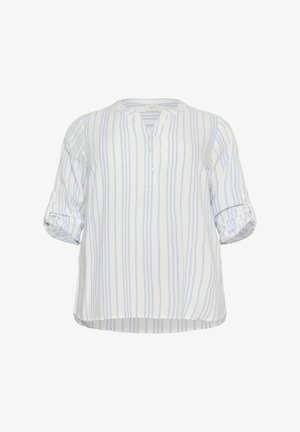 Lahka, oversize srajca v beli barvi z navpičnimi modrimi črtami. Ima okroglo izrezano ovratnik, gumbovno zapenjanje in zavihane rokave.