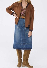 blue shadow Bomberjacka - brown