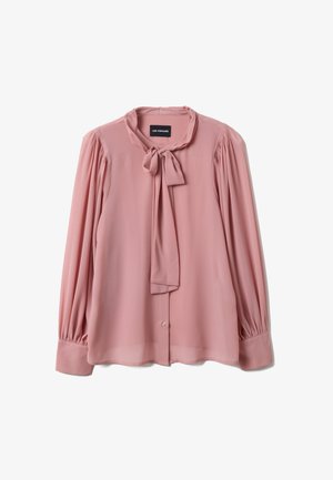 Langarmstofroze blouse met een strikboord, geplooide schouders en met knopen afgewerkte manchetten, met het label "LES COPAINS."