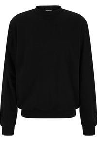 Svart sweatshirt med rund hals, tillverkad av mjukt material, med långa ärmar och ribbat nederkant. Enkel design, inga synliga mönster eller detaljer.