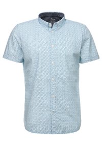 Camisa de manga corta con botones en tela azul clara, con un patrón geométrico, cuello de punto y cinco botones blancos en el frontal.
