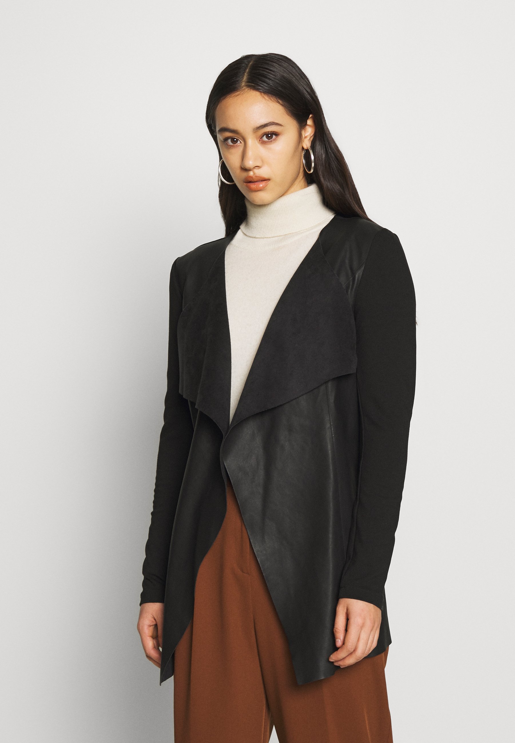 ONLNEWSOUND LONG FAUX LEATHER COAT Krótki płaszcz black ONLNEWSOUND LONG FAUX LEATHER COAT Krótki płaszcz black
