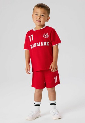 Name it, SHORTS-SET FOOTBALL UNISEX - Tuta - true red