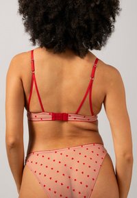Understatement MESH TRIANGLE BRALETTE - Kaarituettomat rintaliivit - pale pink deep red